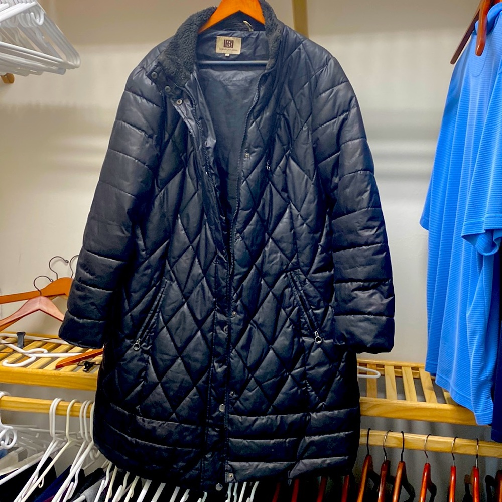 Black puffer coat